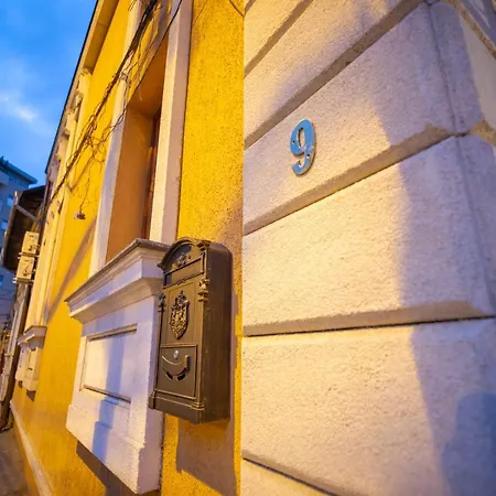 Casa de hóspedes Bucur 9 Boutique