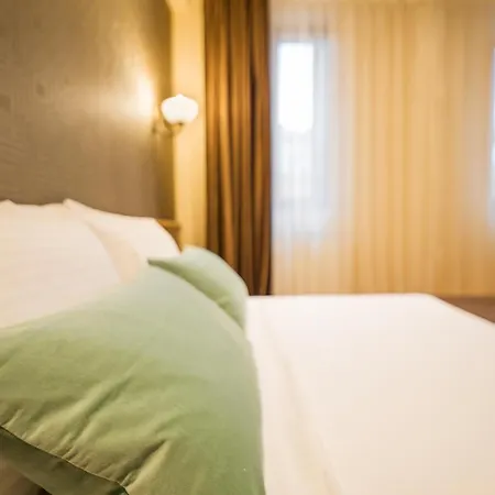 Bucur 9 Boutique 3*