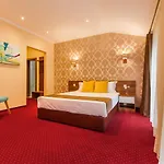 Bucur 9 Boutique 3*