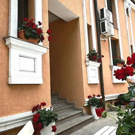 Guest house Bucur 9 3*